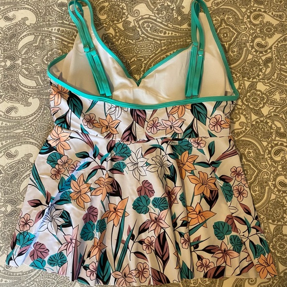 Brand New Tankini Swim Suit - Picture 3 of 6